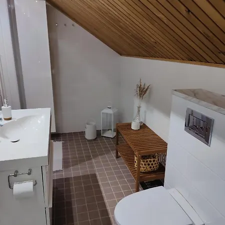 Apartment Arctic Circle Private 2nd Floor And Balcony *